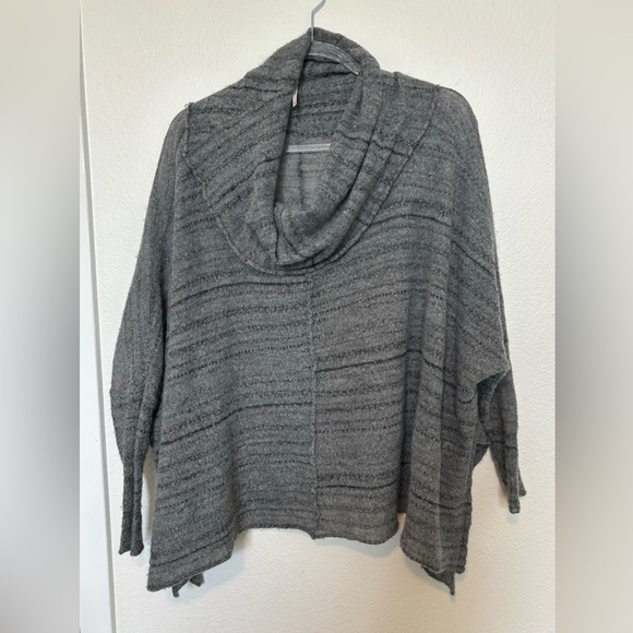 Free People Gray Turtle Neck Lightweight Poncho - Picture 1 of 4